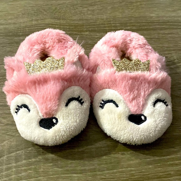 Other - Animal Pink Girl Faux Slippers Size 6 Babies